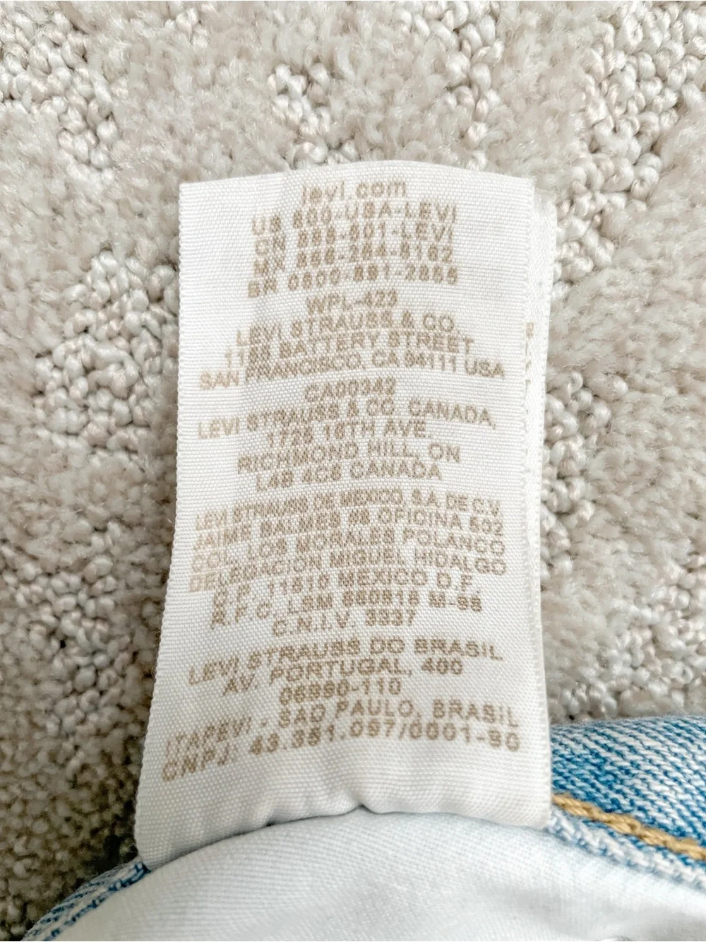 Levis classic pair